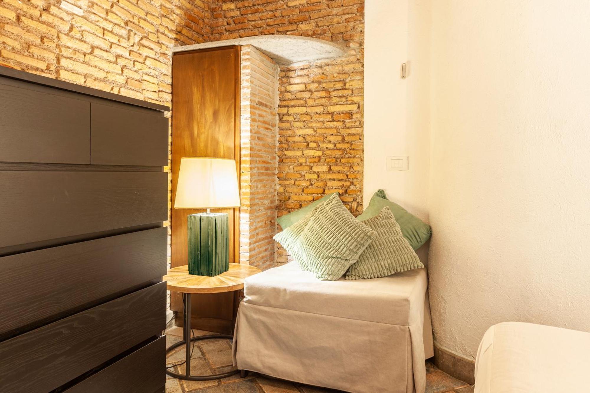 Campo Dei Fiori Nest Apartment Рим Экстерьер фото